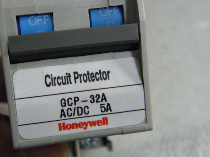 김정훈의 Bing 블로그 입니다. 배선용차단기 Circuit Protector 회로보호용 부레카 5A ACDC