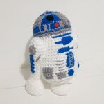 http://www.miahandcrafter.com/atelier/mini-r2d2-pattern/