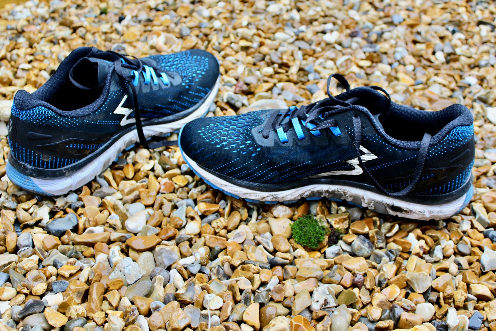 review-361-degrees-strata-3-running-shoes