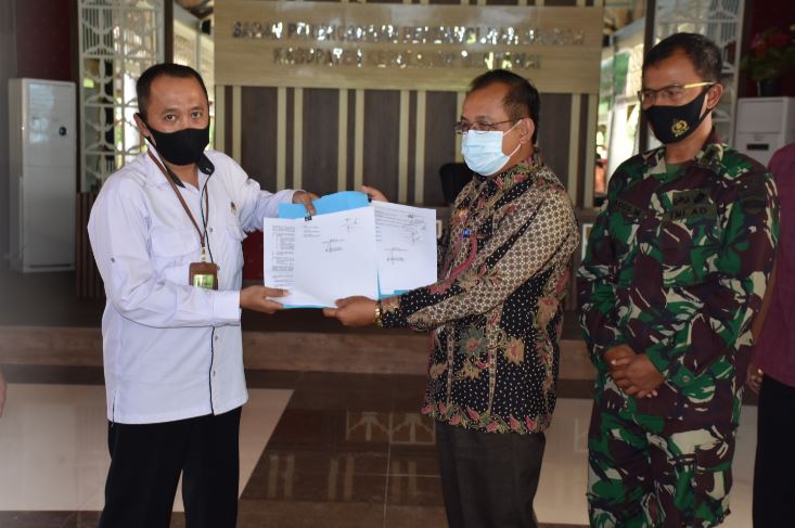 Konsultasi Publik Review Zonasi Taman Nasional Siberut Konsultasi Publik Review Zonasi Taman Nasional Siberut