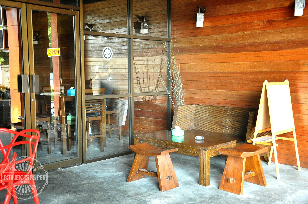 DAUS REDSCARZ: Recco Coffee | Cafe Hipster di Tanjung Malim