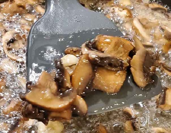 fried mushrooms to add to pasta