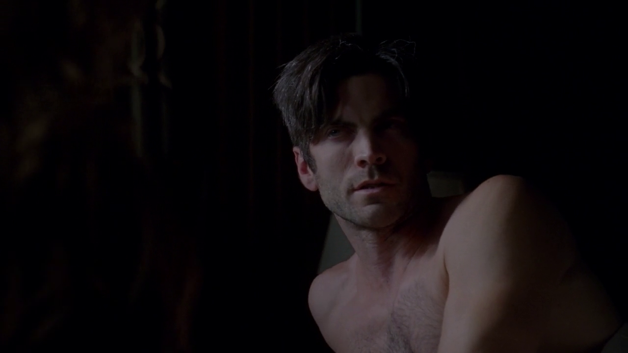 Wes Bentley nude in American Horror Story: Hotel 5-06 "Room 33" .