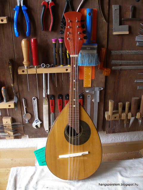 ukranian mandolin