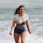 Bella Thorne · Swimsuit in Malibu # Foto 31