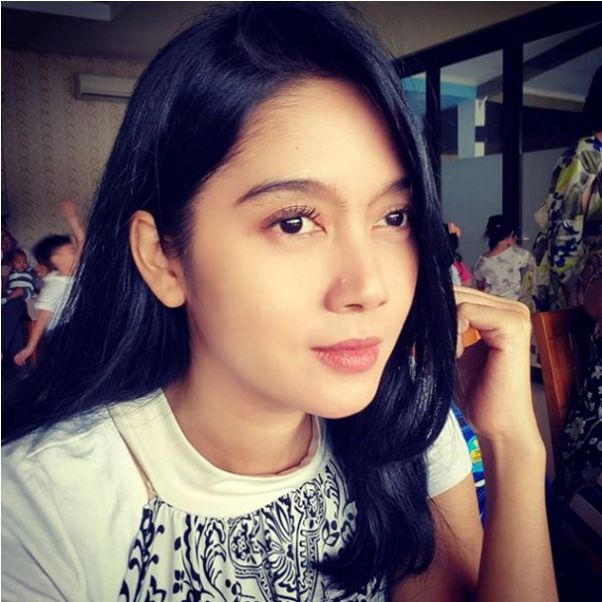 Biodata Lisda Oktaviani Pemeran Mimin Dunia Terbalik RCTI | Zlada