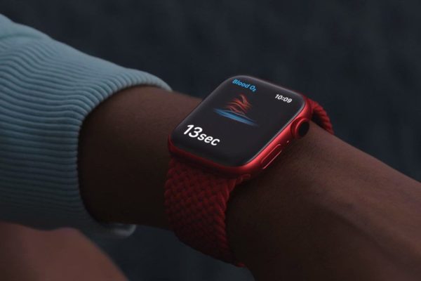 ساعة Apple Watch Series 8 ستأتي بإمكانية قياس ضغط الدم وسكر الدم ومستويات الكحول في الدم ساعة Apple Watch Series 8 ستأتي بإمكانية قياس ضغط الدم وسكر الدم ومستويات الكحول في الدم