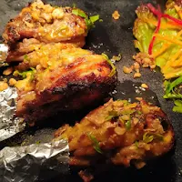 Serving Chicken tangdi kabab