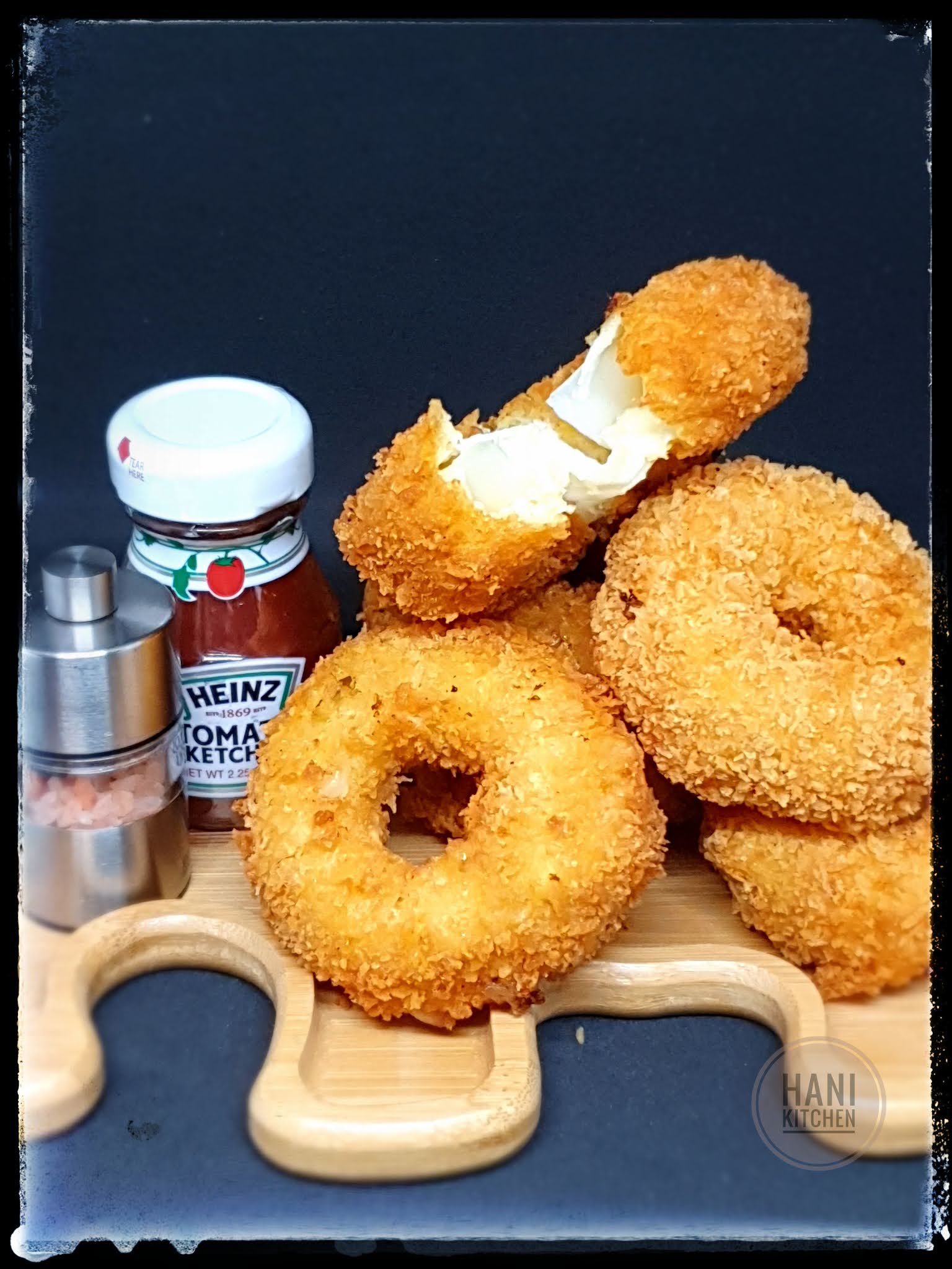 Hani's Kitchen Mozzarella Stick Onion Rings