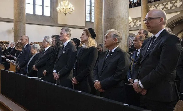 Queen Sofía of Spain, Princess Caroline of Hannover, Prince Guillaume and Princess Sibilla, Hereditary Princess Sophie