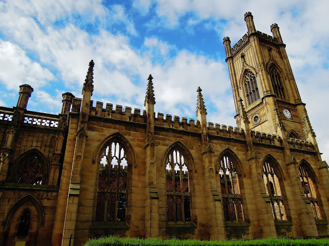 La bombed out church di Liverpool