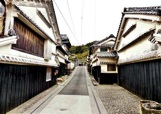 More glimpses of unfamiliar Japan: Historic streets of Kiragawa