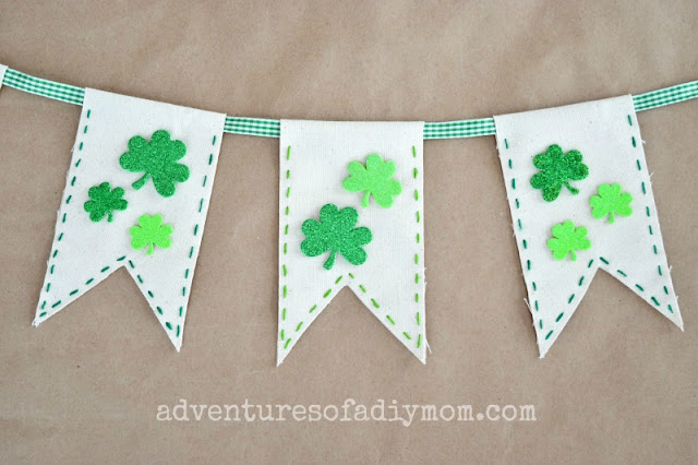 How to Make a St. Patrick's Day Banner How to Make a St. Patrick's Day Banner