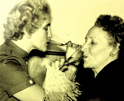 Haiku Haiga Por By Von Kiki Kikimundo Kiki S World