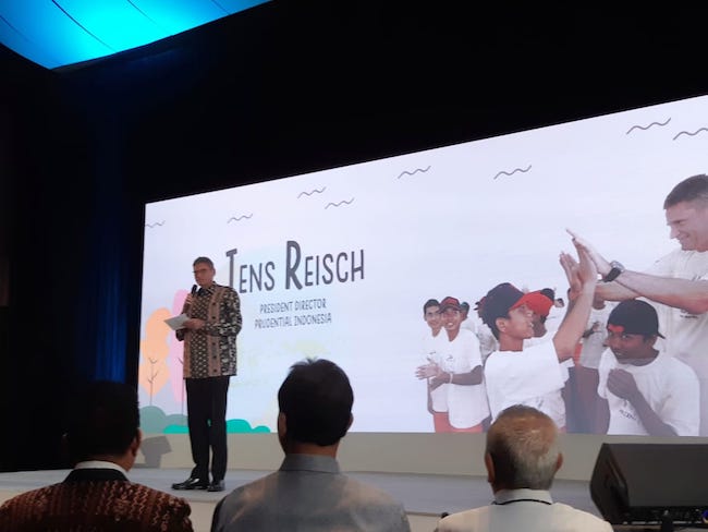 Ruang Menulis Lidya Ruang Menulis Lidya