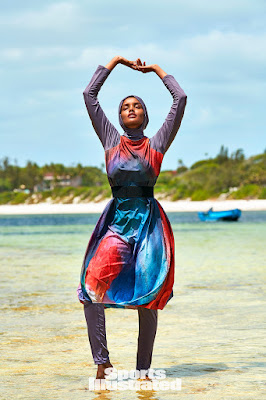 Halime Aden Burkini warna warni 