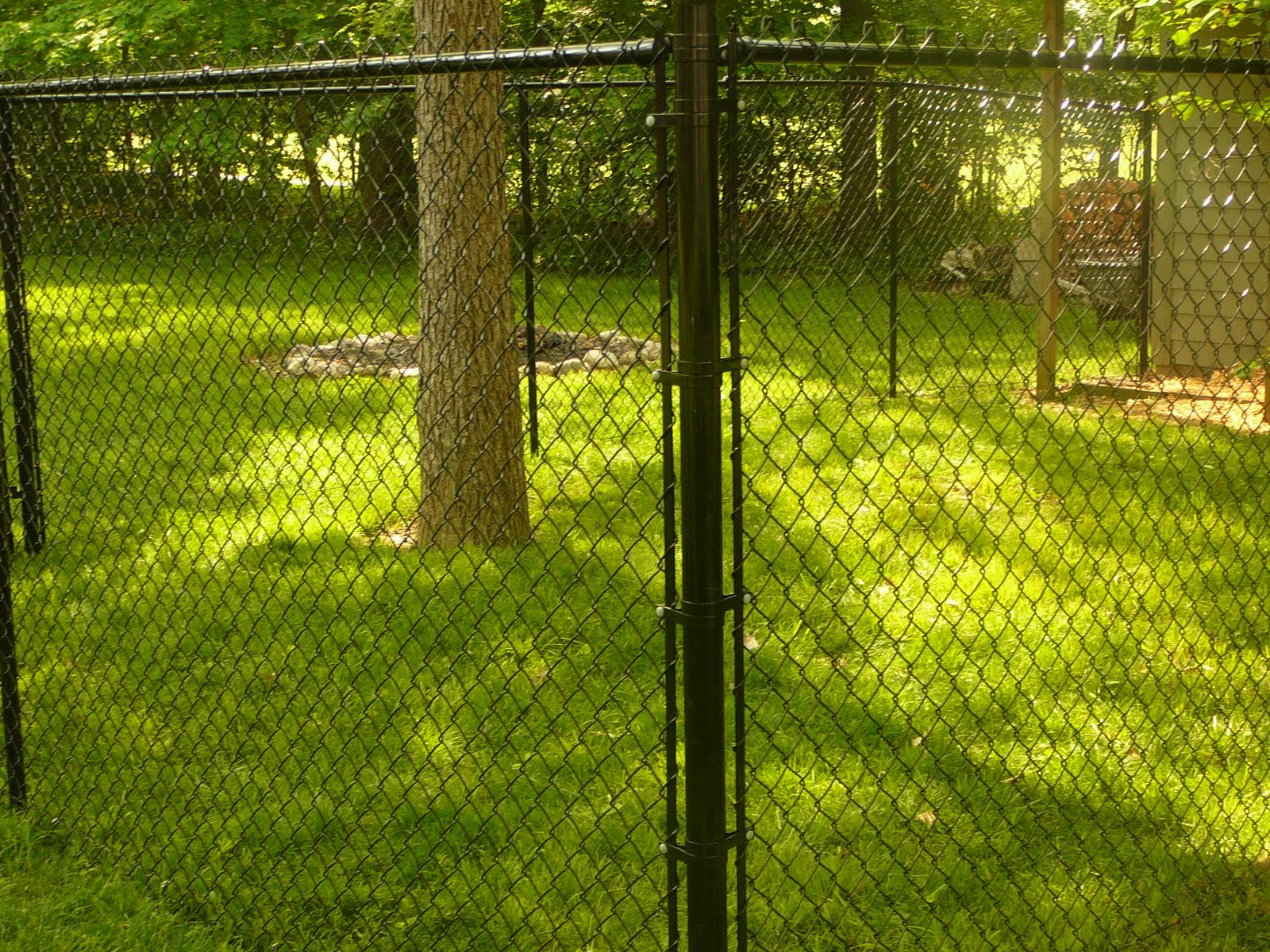 K & M Fence 6' Tall Black Vinyl Chain link