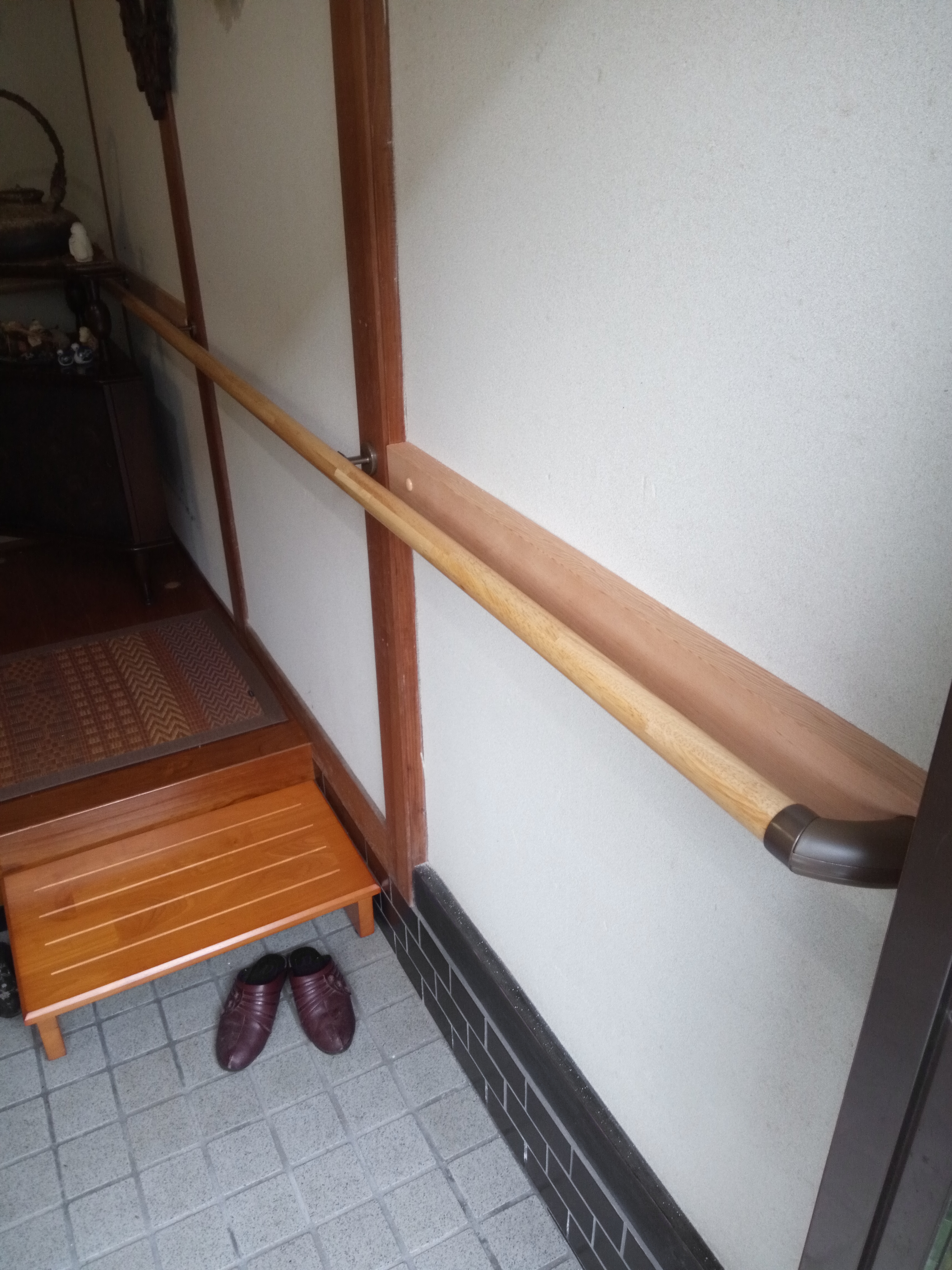 玄関アプローチ 手すり工事