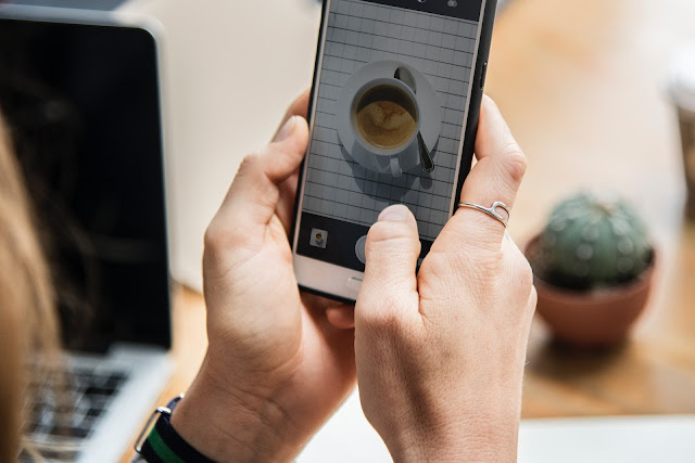 10 Easy and Quick ways to Make Money from Home for Free - Selling your captured photos onlines How to make money from home for free - Easy and quick ways - Selling your captured photos onlines