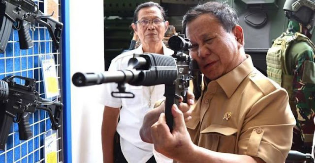Menhan Prabowo: Sedapat Mungkin Alutsista Dibuat di Dalam Negeri Menhan Prabowo: Sedapat Mungkin Alutsista Dibuat di Dalam Negeri