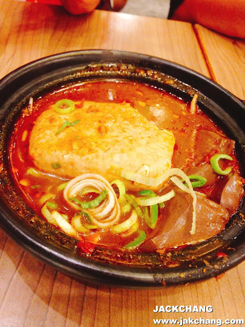 Duck blood stinky tofu