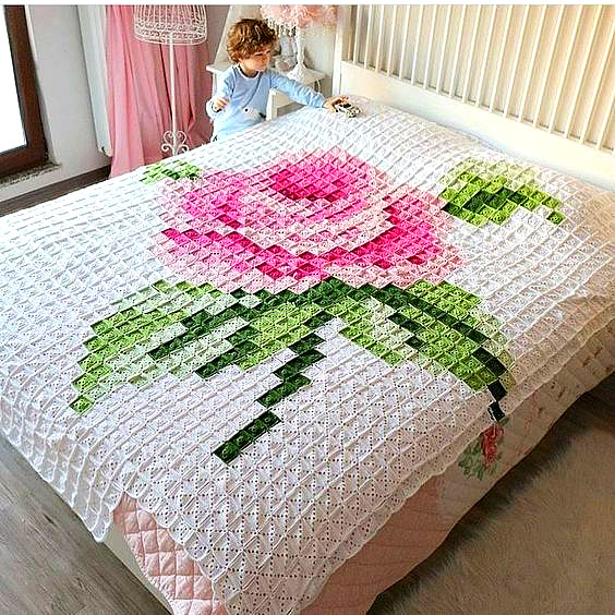 Ergahandmade Crochet Pixel Blanket + Diagrams