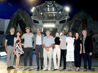 Independence Day 2 Resurgence Cast Photo 2