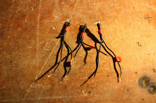Making telescope tripod lights from scrap