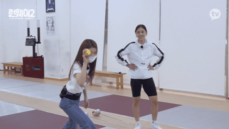 러블리즈 이미주 런웨이2 10회. 펜싱의 길 움짤