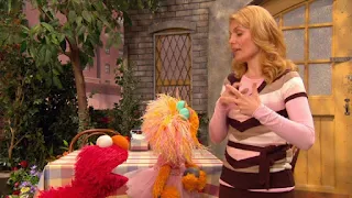 veteran Gina, Elmo, Zoe, Sesame Street Episode 4310 Afraid of the Bark season 43
