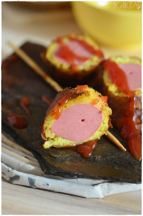 Acompañamiento de los corn dogs