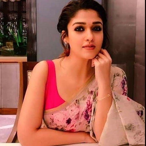 [Image: Nayanthara%2BSaree%2BImages%2B%25281%2529.jpg]