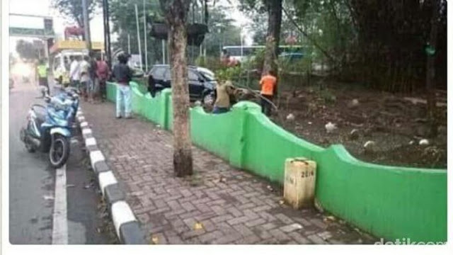 Viral Mobil Masuk Kuburan karena Sopir Digoda Hantu, Ini Faktanya