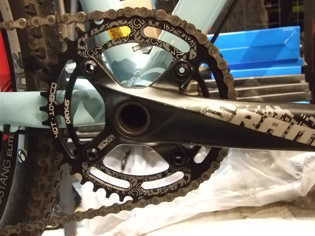 avelo Bicycle shop | アヴェロ バイシクル ショップ 浦和: レースフェイス/レースフェース RACE FACE CX NARROW WIDE 110BCD 40T/42T 他 ナローワイド チェーンリング 在庫あり avelo Bicycle shop | アヴェロ バイシクル ショップ 浦和: レースフェイス/レースフェース RACE FACE CX NARROW WIDE 110BCD 40T/42T 他 ナローワイド チェーンリング 在庫あり