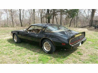 1979 Trans Am Black and Gold Bandit TA 400 Photo Gallery