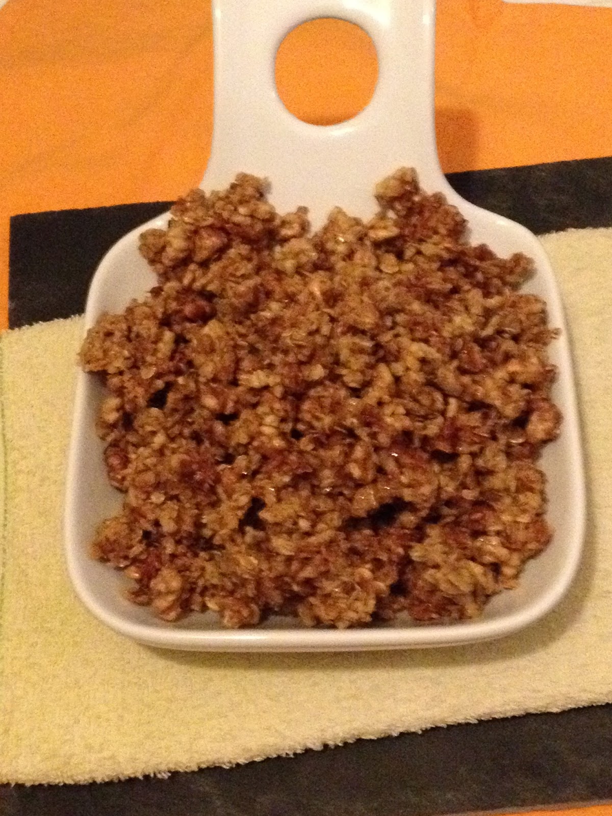 La Cuisine Sana Granola de aveia com nozes