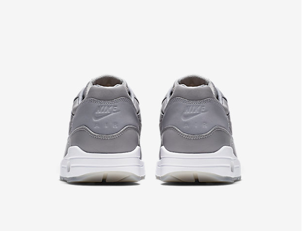 nikelab air max 1 deluxe