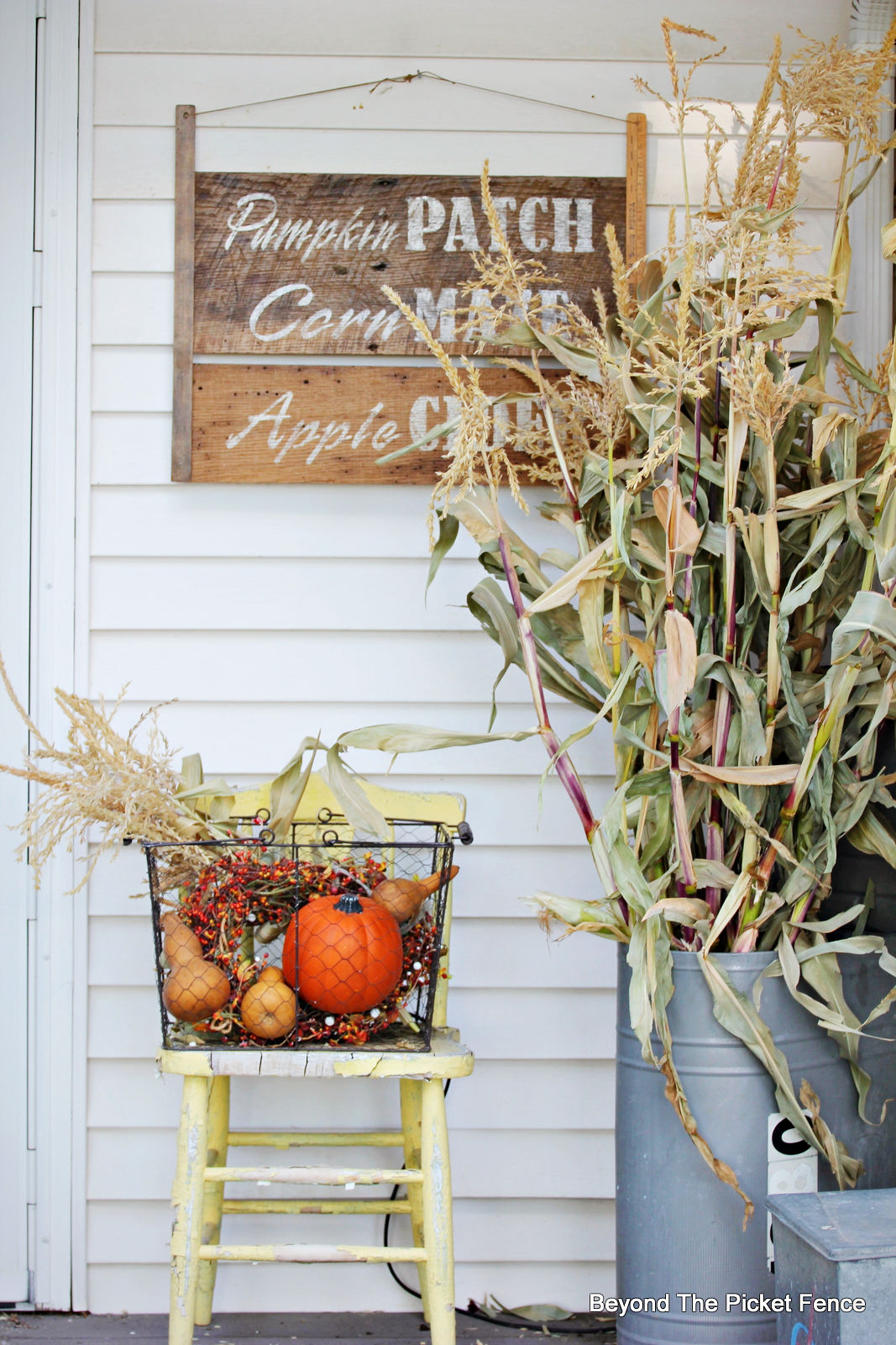 Beyond The Picket Fence: Stencil a Fall Sign for the Porch
