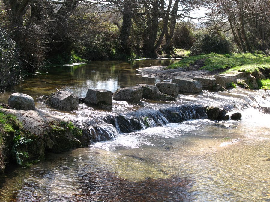 Entorno, pasarela sobre arroyo