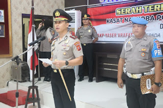 Kapolres Cirebon Kota Polda Jabar Pimpin Upacara Serah Terima Jabatan Kasat Narkoba Polres Cirebon Kota Kapolres Cirebon Kota Polda Jabar Pimpin Upacara Serah Terima Jabatan Kasat Narkoba Polres Cirebon Kota