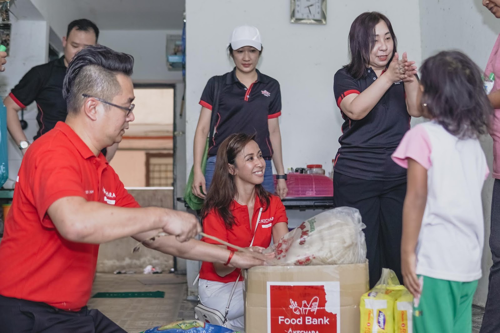 Paradigm Mall Petaling Jaya Organizes ‘Kechara Food Bank Drive’ and ...