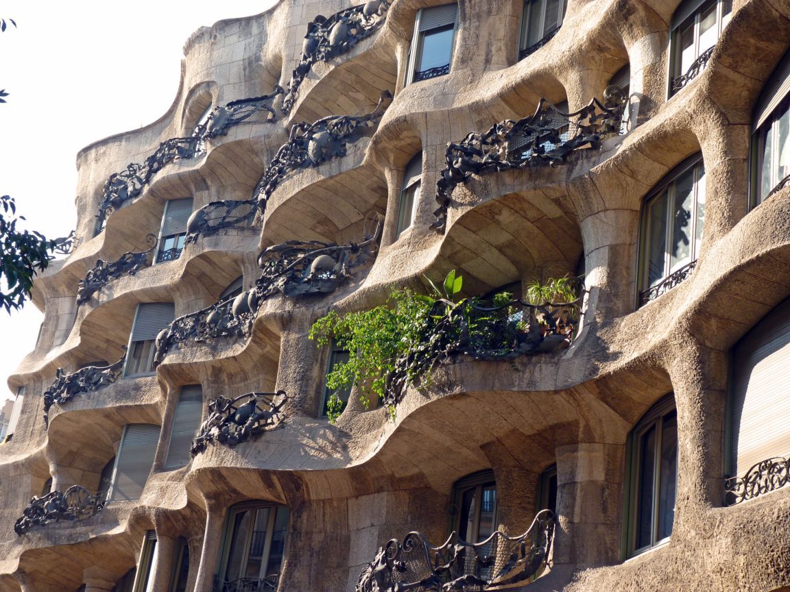 CRUCITA GUTIÉRREZ SEGOVIA ARTISTAS EN LA HISTORIA GAUDÍ