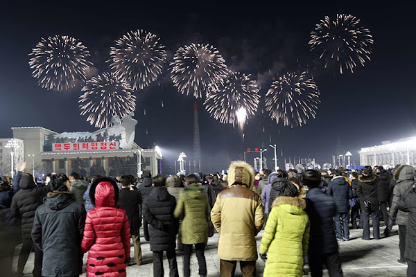 Βόρεια Κορέα: Με πυροτεχνήματα και συναυλίες υποδέχθηκαν το 2021 στην Πιονγιάνγκ