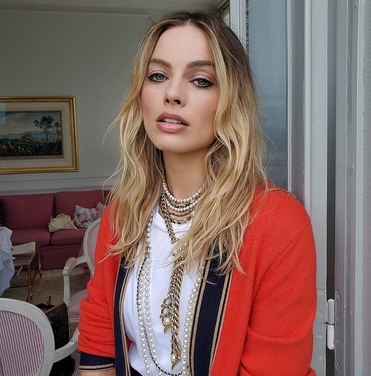 margot robbie bts photoshoot for events 2019 0 0 october 7 2019