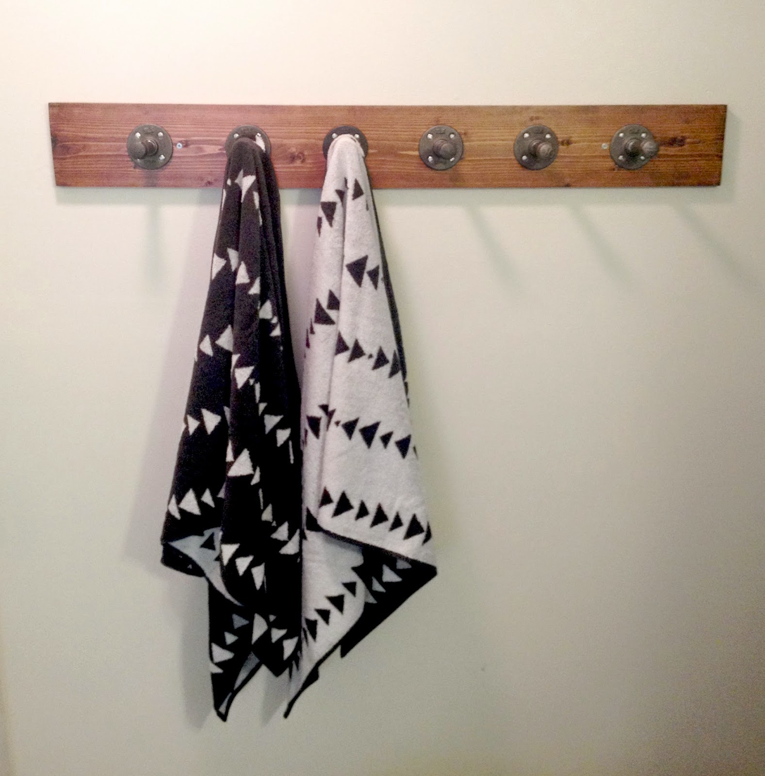 Life with Monsters DIY Industrial Towel Rack