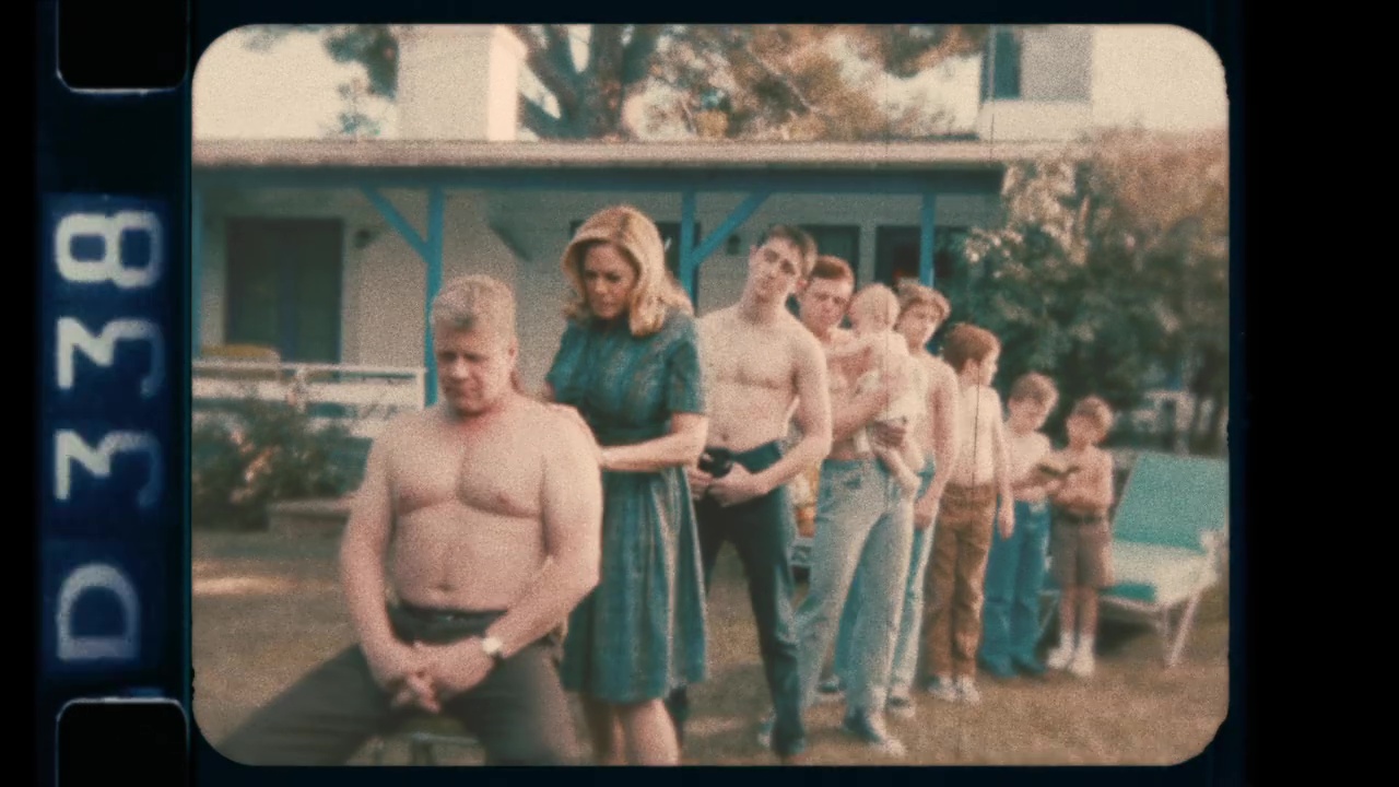 Sam Straley and Michael Cudlitz shirtless in The Kids Are Alright 1-01 &quo...