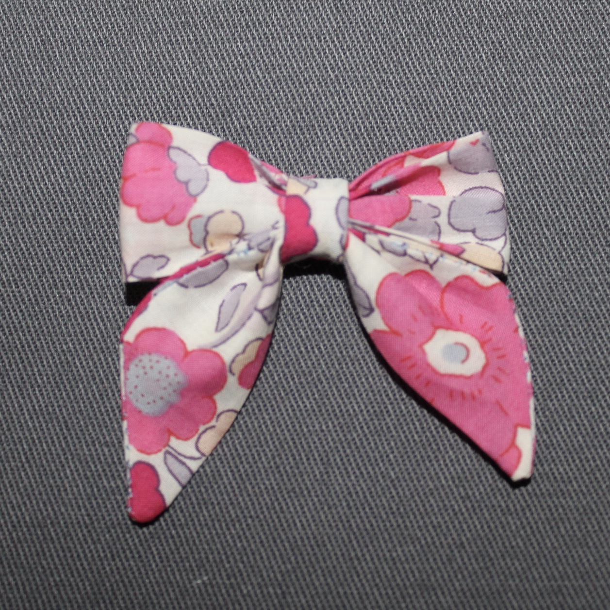 Barrettes à gros noeud en fil