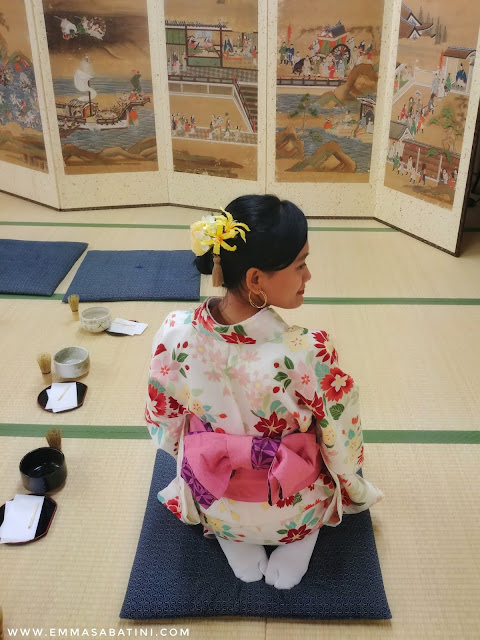 Tea Ceremony and Kimono Experience in Kyoto Japan