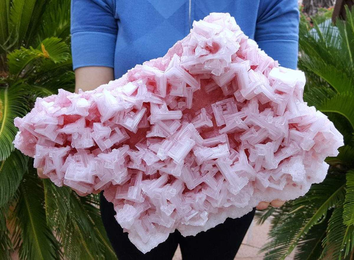 34+ Halite Characteristics Background