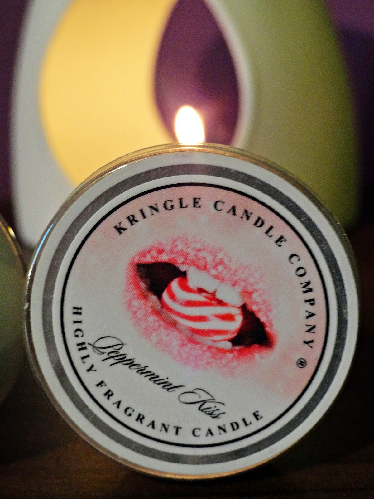 Świąteczne zapachy Kringle Candle Magia Sióstr blog modowy moda
